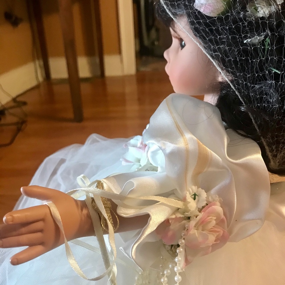 Doll - Picture 12 of 16